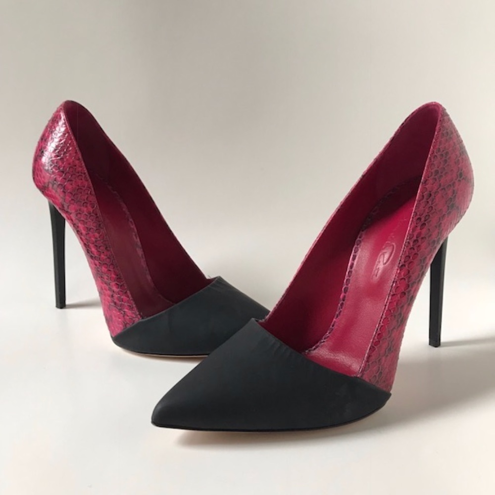 Oscar De La Renta